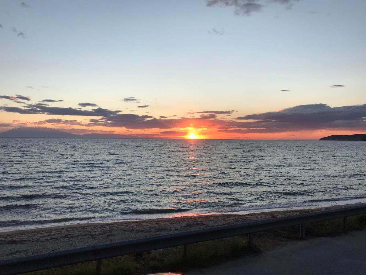 Houseloft Grand Sunset Siviri Beach Екстериор снимка